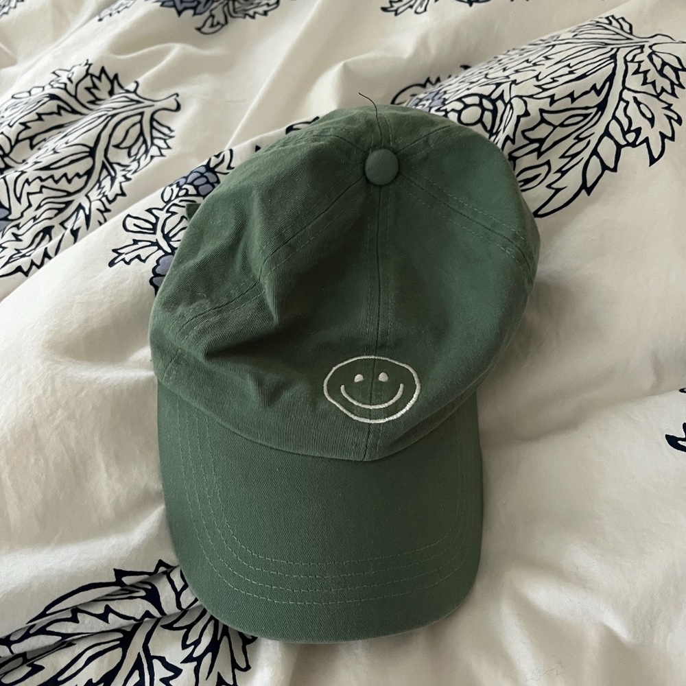 SMILEY FACE BASEBALL HAT